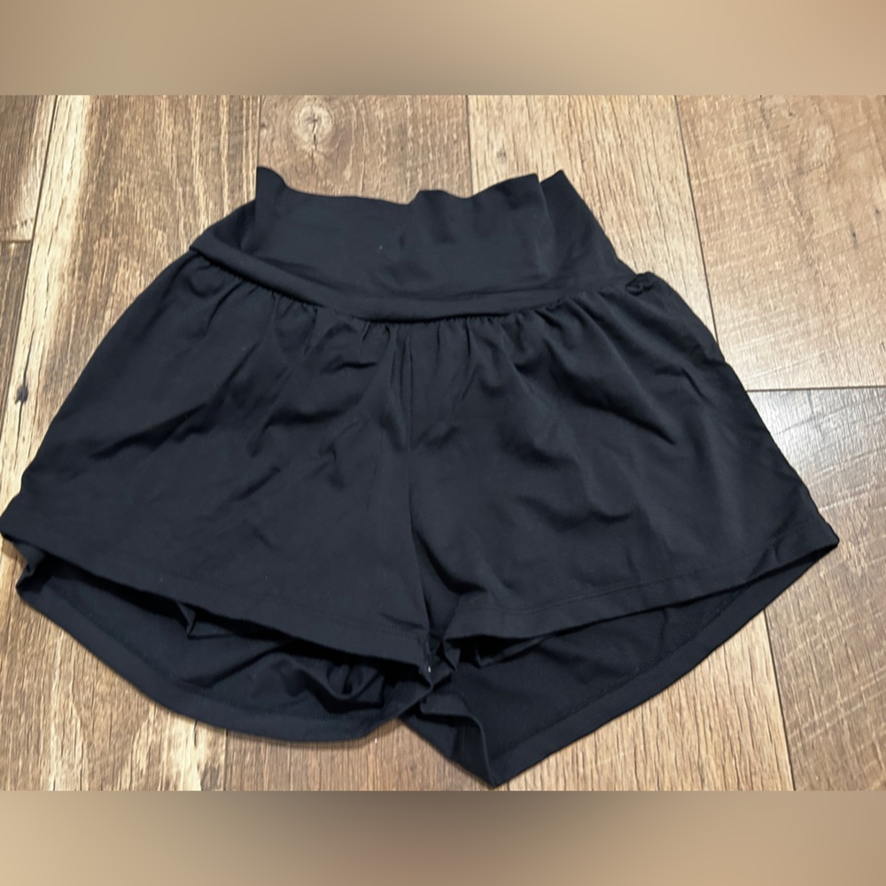 Halara super high waisted yoga shorts 2.5” - x small black